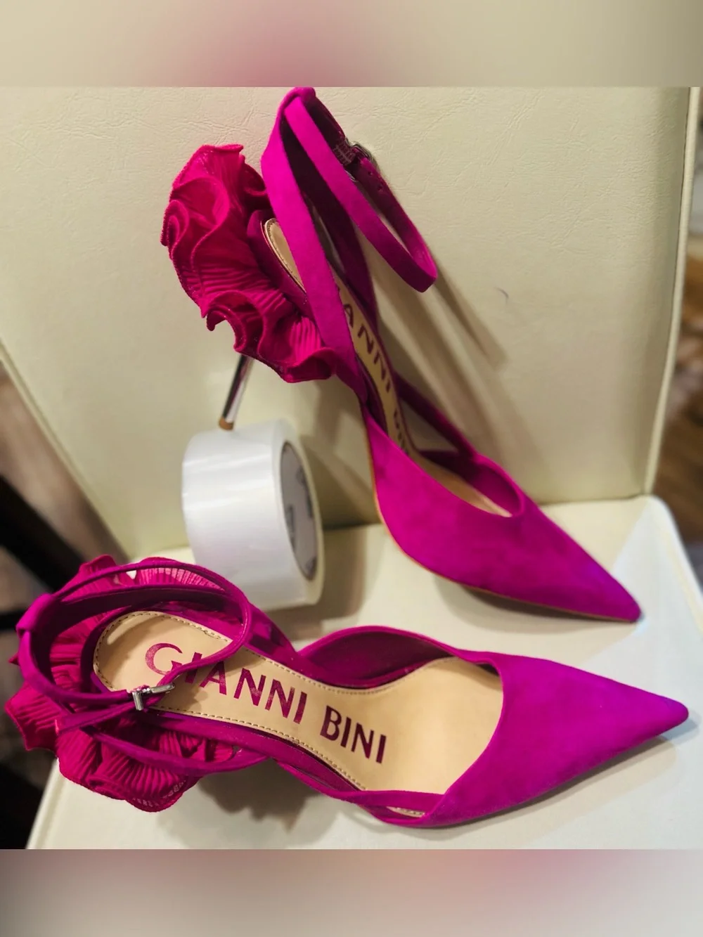Gianni Bini Hot Pink Faux Suede Ruffle Ankle-Strap Pumps | Size:9.5 - Picture 4 of 5